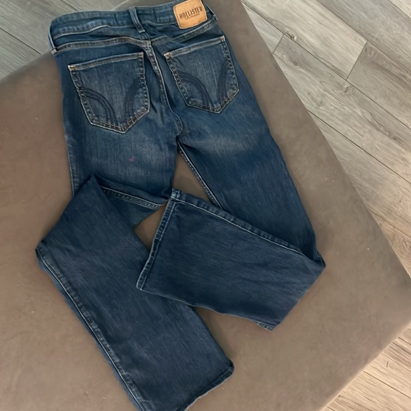 Gently used pair of Hollister low rise boot cut jeans. - Picture 3 of 5